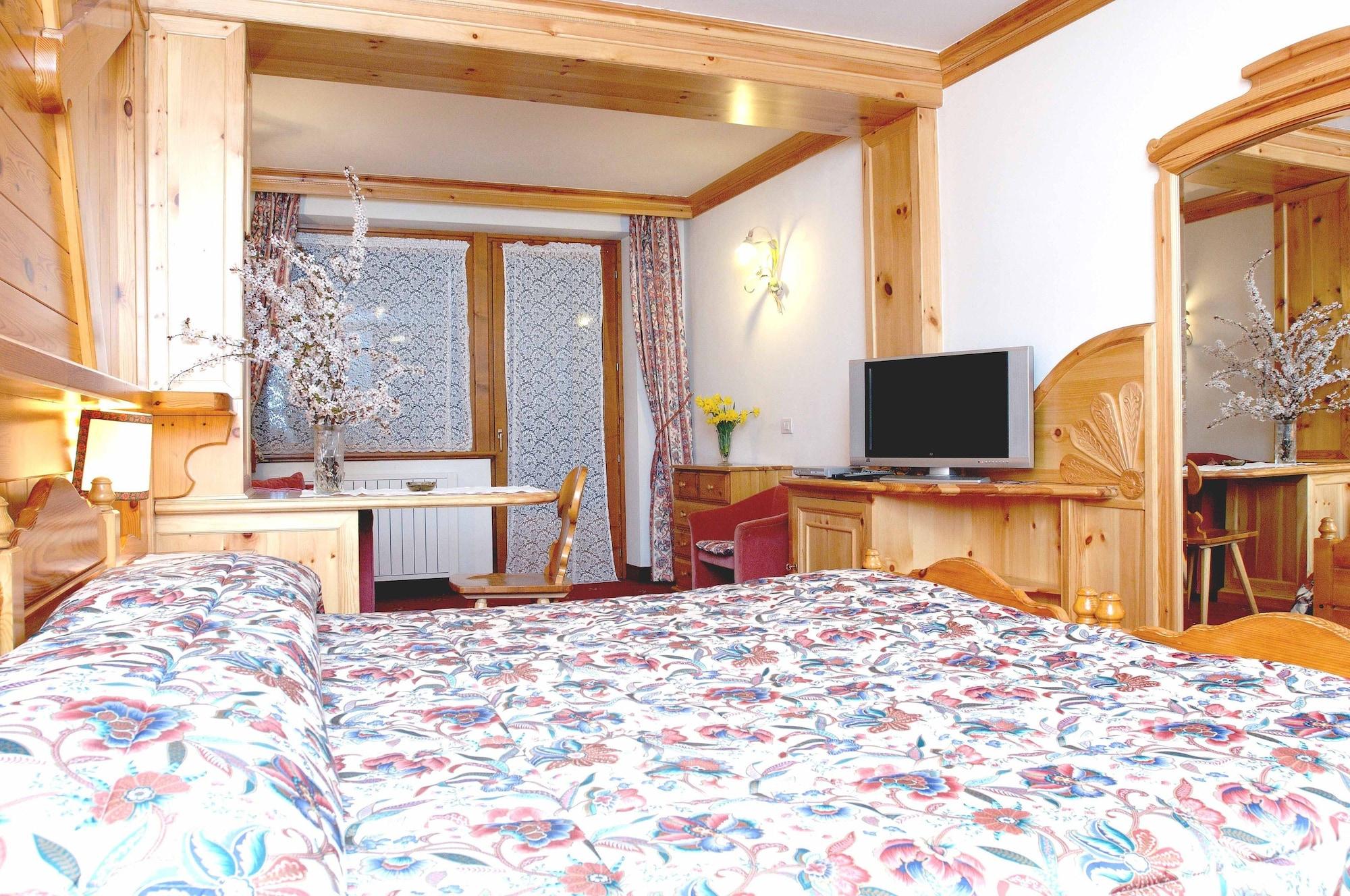 Hotel Dahu Madonna di Campiglio Ngoại thất bức ảnh