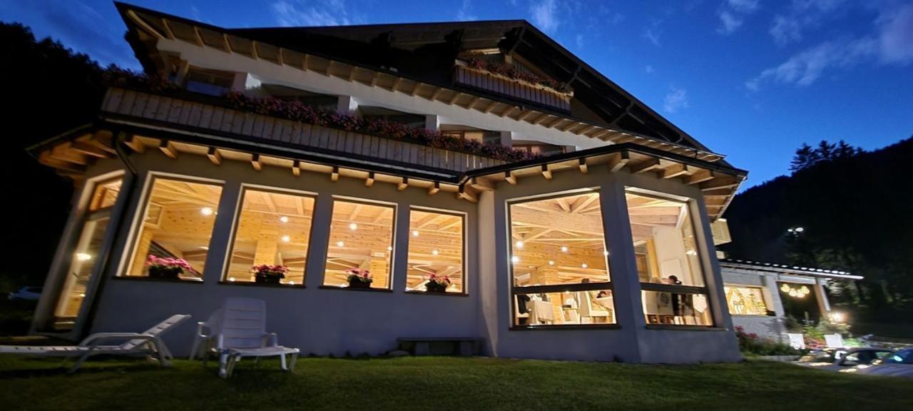 Hotel Dahu Madonna di Campiglio Ngoại thất bức ảnh
