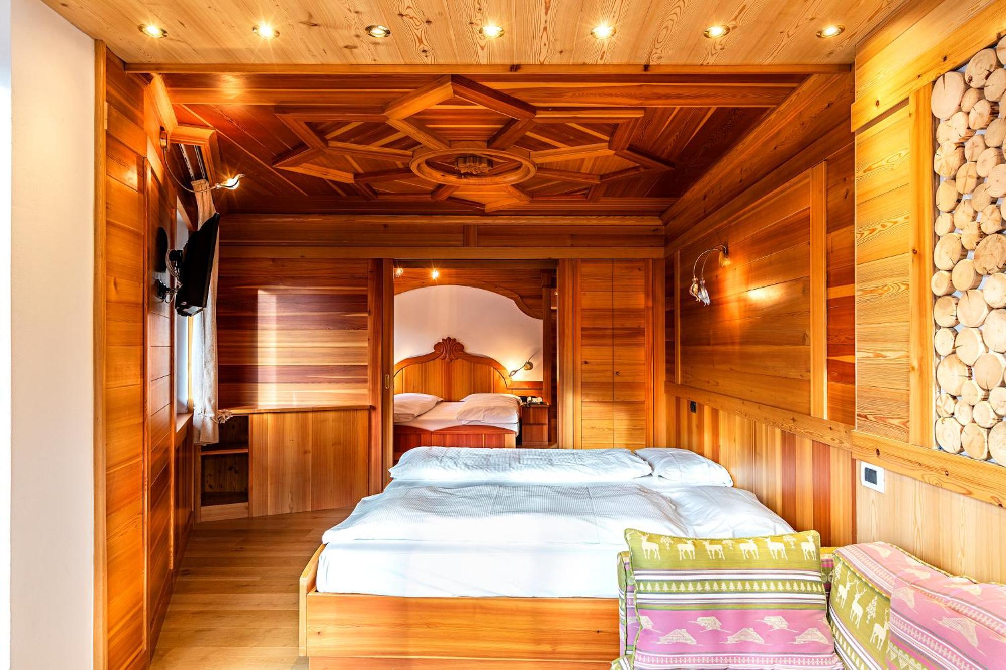 Hotel Dahu Madonna di Campiglio Ngoại thất bức ảnh