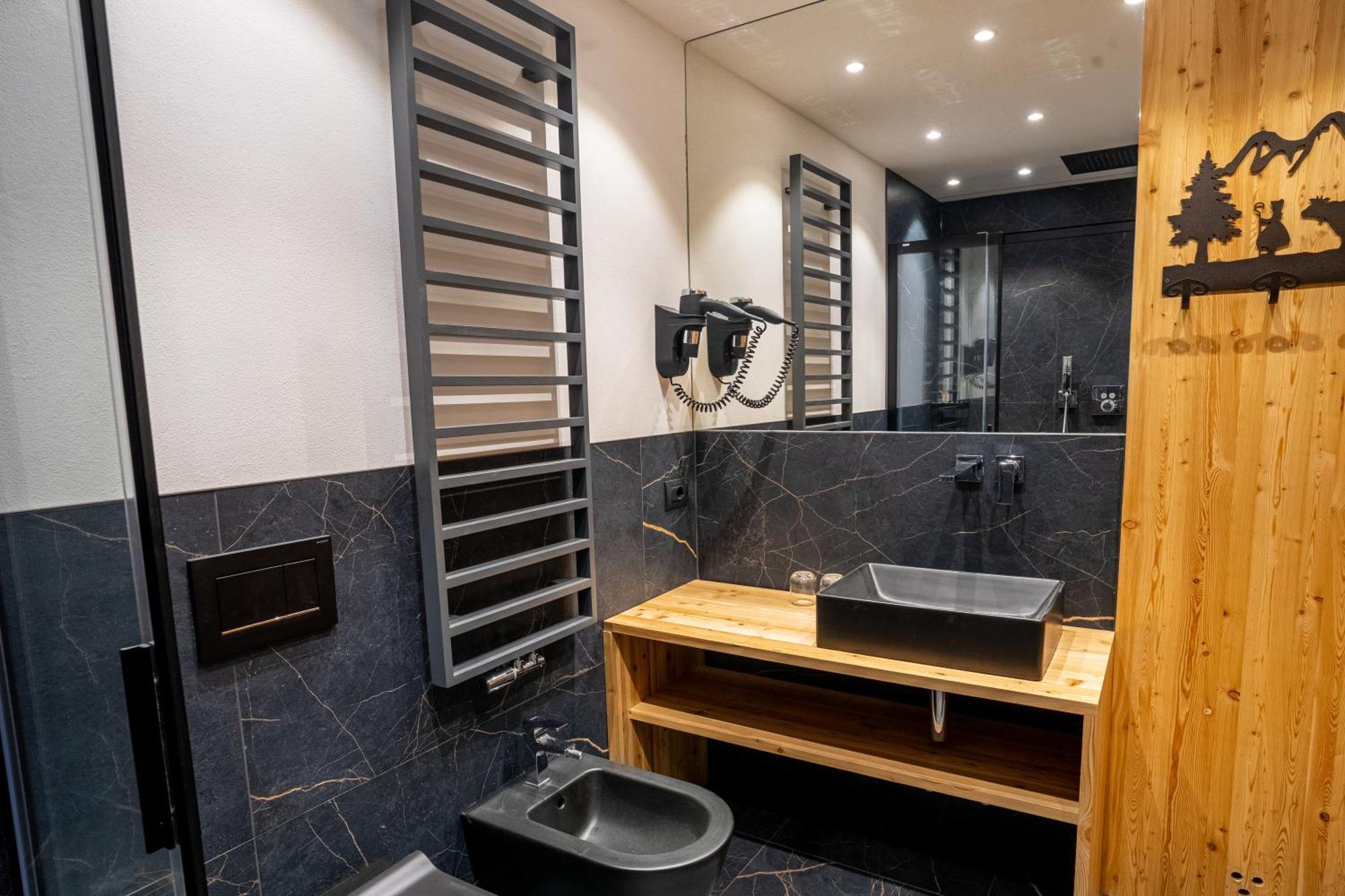 Hotel Dahu Madonna di Campiglio Ngoại thất bức ảnh
