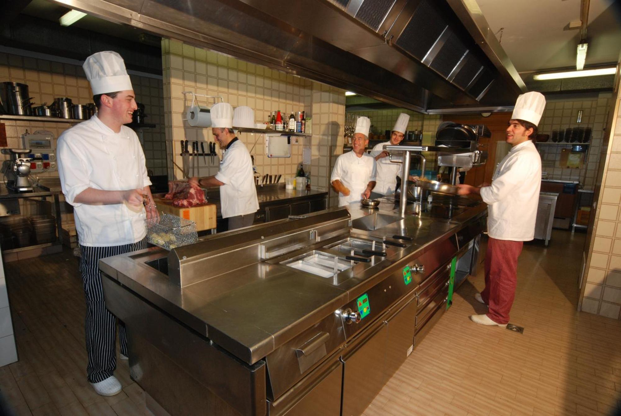 Hotel Dahu Madonna di Campiglio Ngoại thất bức ảnh