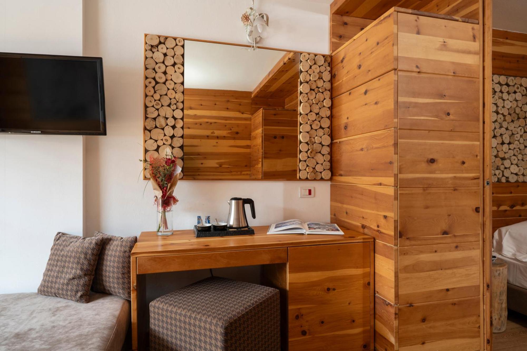 Hotel Dahu Madonna di Campiglio Ngoại thất bức ảnh